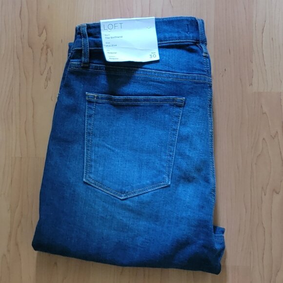 NWT LOFT Girlfriend Mid Rise Jeans in Original Mid Indigo Wash Regular Fit - 30 - Picture 5 of 14